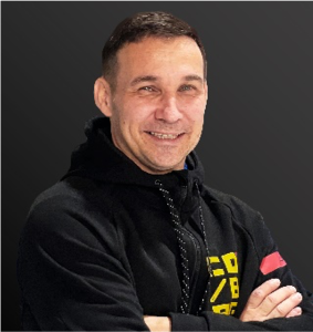 Coach KRISTOF KOVAGO